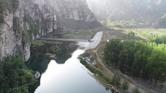 无人机航拍青山绿水乡村自然道路