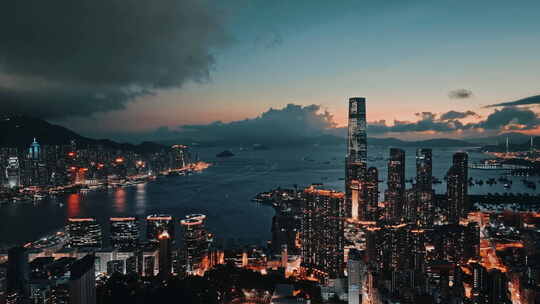 航拍香港城市夜景维多利亚港湾黑金科幻赛博