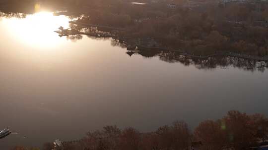 济南大明湖清晨