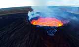 壮观的火山口熔岩喷发景象高清在线视频素材下载