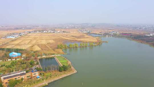 水库 湖面