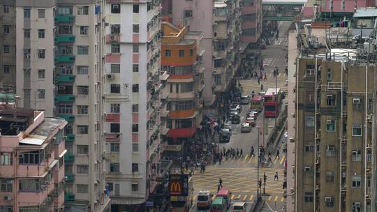 航拍繁忙的香港街道