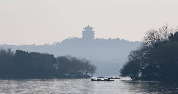 清晨杭州城市城隍阁与西湖风光空镜