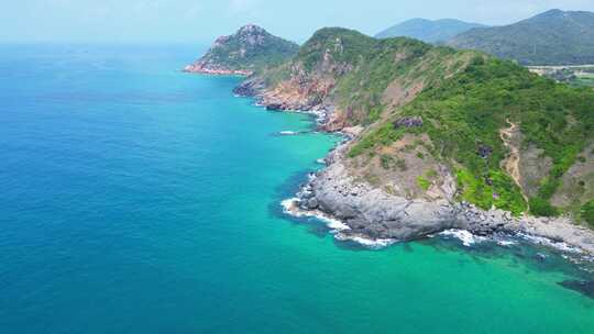 海南陵水虎岭尖岭高视角航拍蔚蓝色海岸线