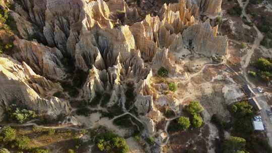 云南浪巴铺土林航拍视角下的独特地貌风景