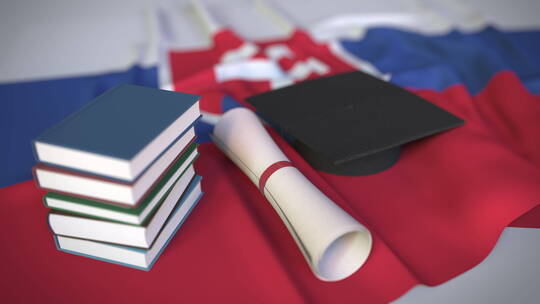 斯洛伐克国旗毕业帽和文凭视频素材模板下载