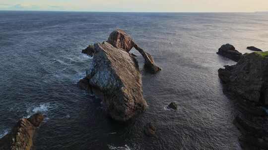 弓小提琴岩，波特克基，苏格兰，海