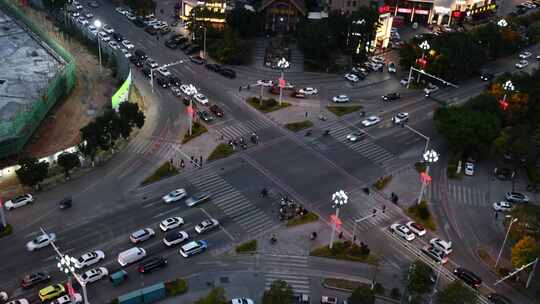 城市路口晚高峰车水马龙延时