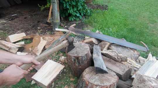 斧头劈柴火木头劈树枝木头传统劈柴农村火烧