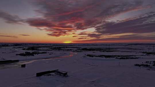 雪原夕阳风光全景