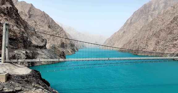 帕米尔高原塔莎古道叶尔羌河新疆三峡大桥