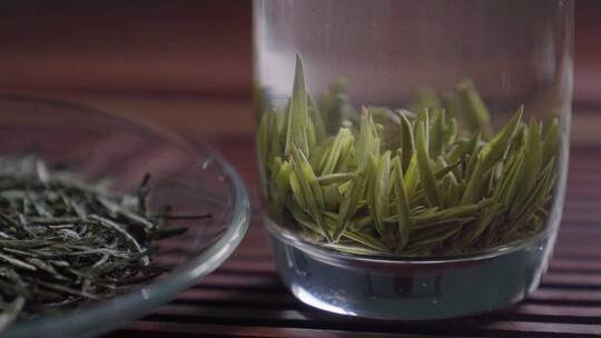 信阳毛尖茶叶茶园茶叶生长环境沏茶茶文化