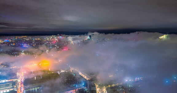 沈阳强降雨过后，超美的夜景平流雾。