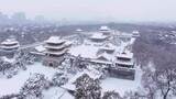 辽宁沈阳北陵公园清昭陵大雪中古建筑航拍高清在线视频素材下载