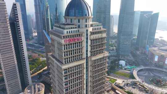 上海陆家嘴中国平安大厦航拍浦东新区城市风视频素材模板下载