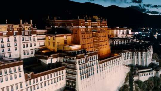 西藏拉萨的布达拉宫航拍