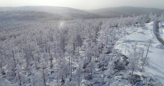 零下40度的低温航拍大兴安岭冰雪雾凇