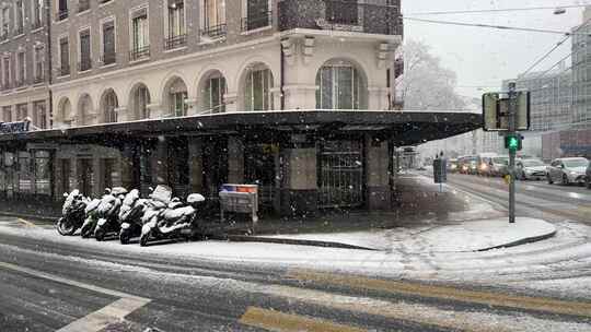 欧洲瑞士下雪的街道