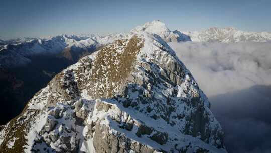 山，雪，云，苔藓