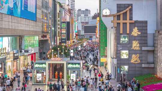 成都春熙路商业街步行街夜景延时摄影