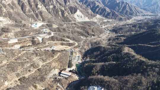 山区 村庄 航拍 山脉 村落蓝天