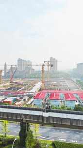 上海外高桥秋天日出、晨雾、地铁、塔吊建设