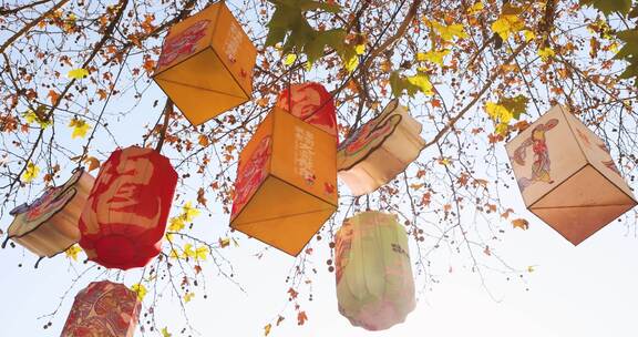 春节过年新年街头挂灯笼彩灯