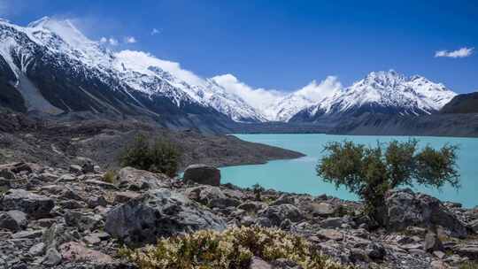 延时拍摄湖泊雪山