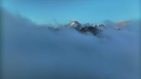 川西贡嘎雪山云海HDR航拍视频素材模板下载