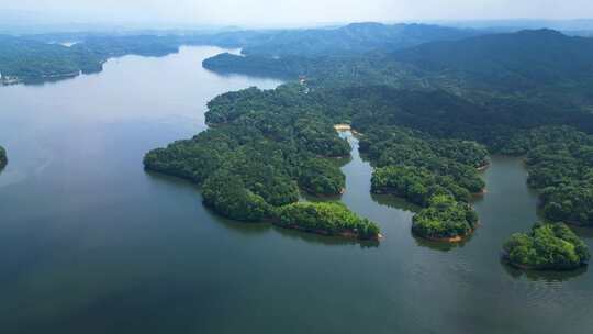 饮用水资源水库绿岛湖泊自然风光