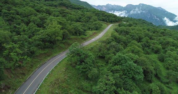 航拍四川九顶山盘山路