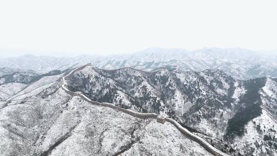 冬季中国的长城和壮丽的山景