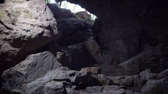 杭州宝石山紫云洞洞窟视频素材模板下载