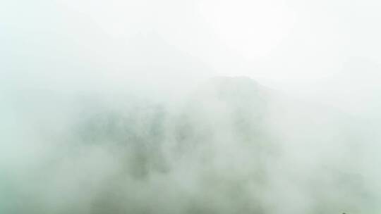 云雾缭绕的南岳茶山4k延时摄影
