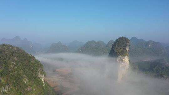 广西山川云海