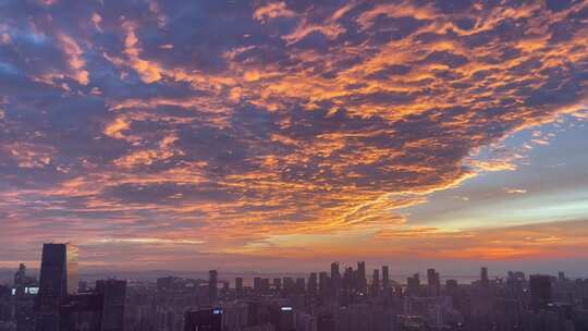 城市夕阳火烧云壮观夕阳城市建筑