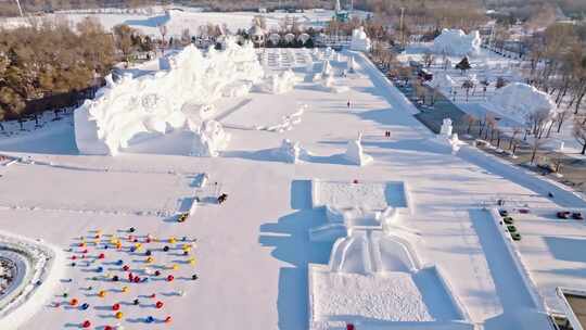 中国黑龙江哈尔滨太阳岛雪博会雪雕航拍