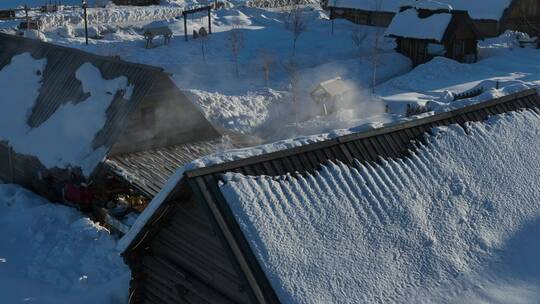 禾木村雪景炊烟