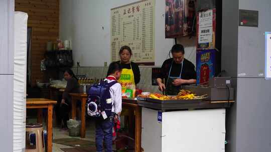 街头人文生活街景街道行人市井生活烟火气