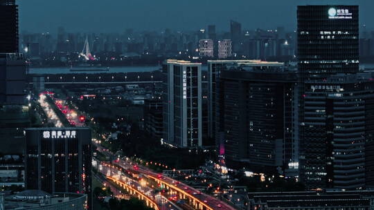航拍南京江北新区城市道路交通夜景