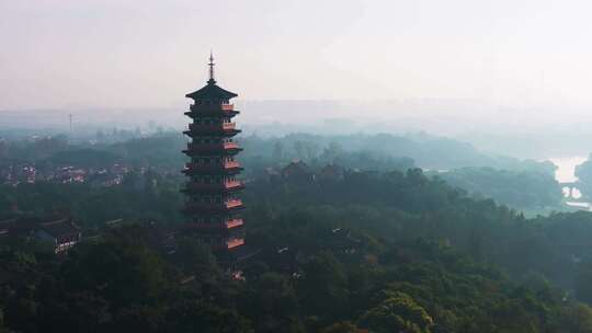 江苏省扬州市瘦西湖大明寺晨曦云雾风光航拍