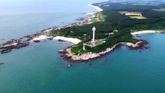 航拍海南省文昌市木兰湾航海灯塔海岸线风景