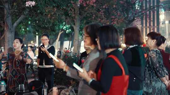 广州街头老年合唱团