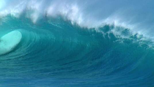 海水巨浪浪花海浪