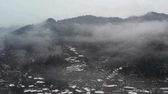 航拍西江千户苗寨雪景