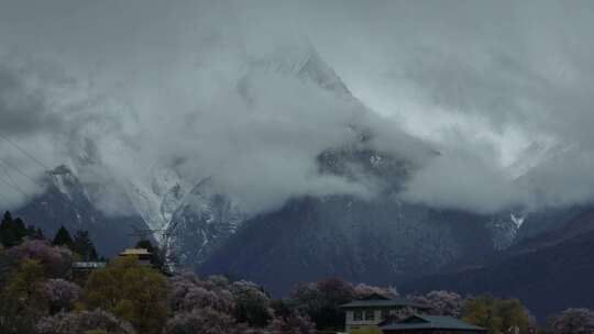 西藏林芝地区藏王故里桃花沟高空航拍