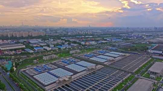 航拍上海集装箱外高桥码头进出口贸易港口