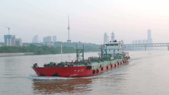 长江轮船石油