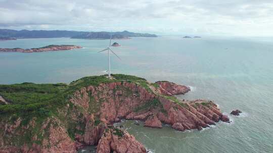 福建霞浦吕峡灯塔海边风车风景航拍