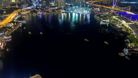 新加坡港口夜间交通